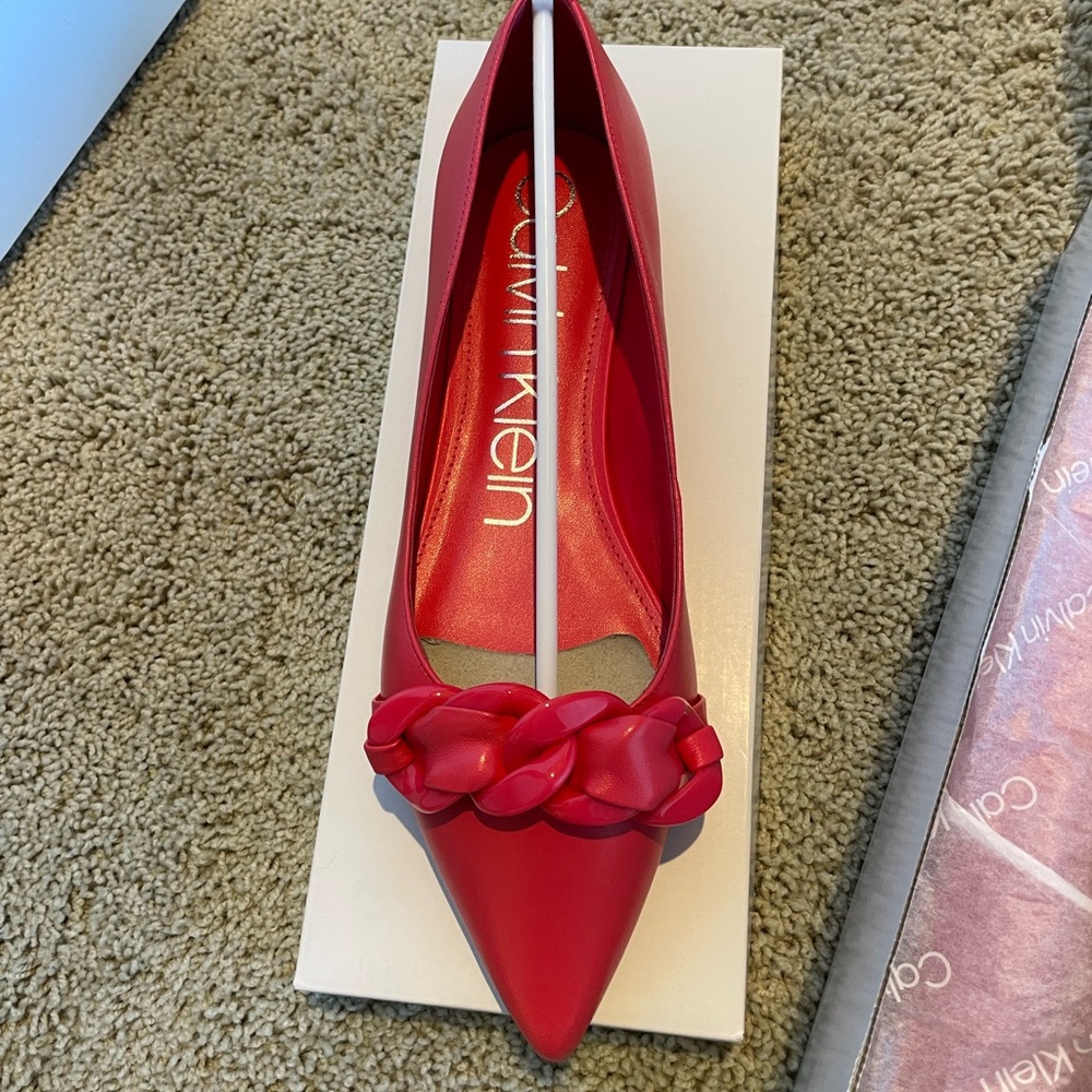 Calvin Klein Beeta Pink/Orange flats. Size 10. NWT.